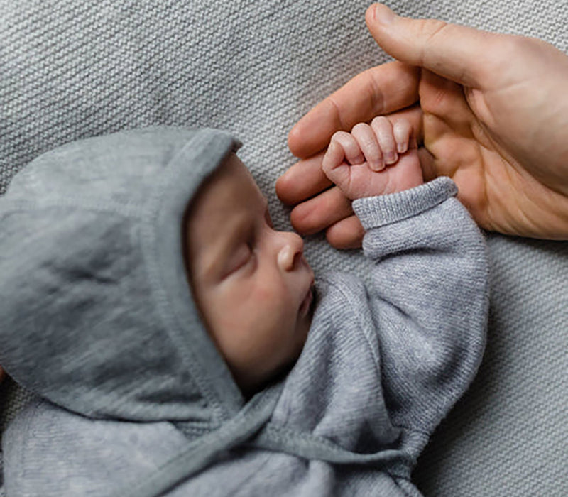 articles/Babyboxandfamily_was-ziehst-du-deinem-baby-nach-der-geburt-an.jpg