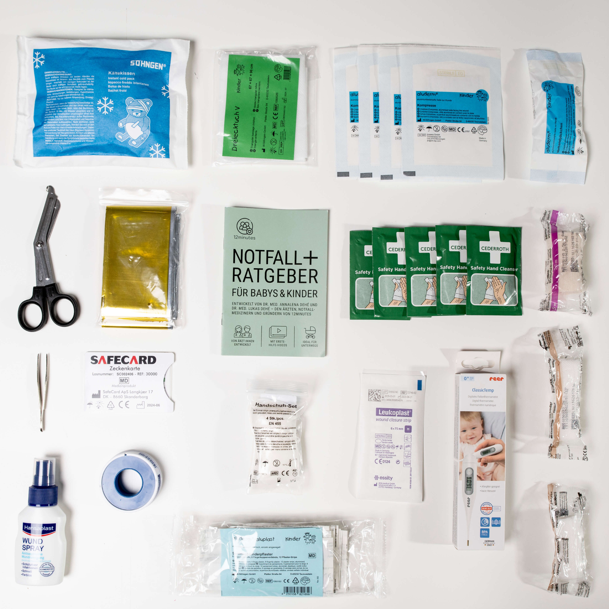 Produktfoto Erste-Hilfe Set Inhalte ausgebreitet