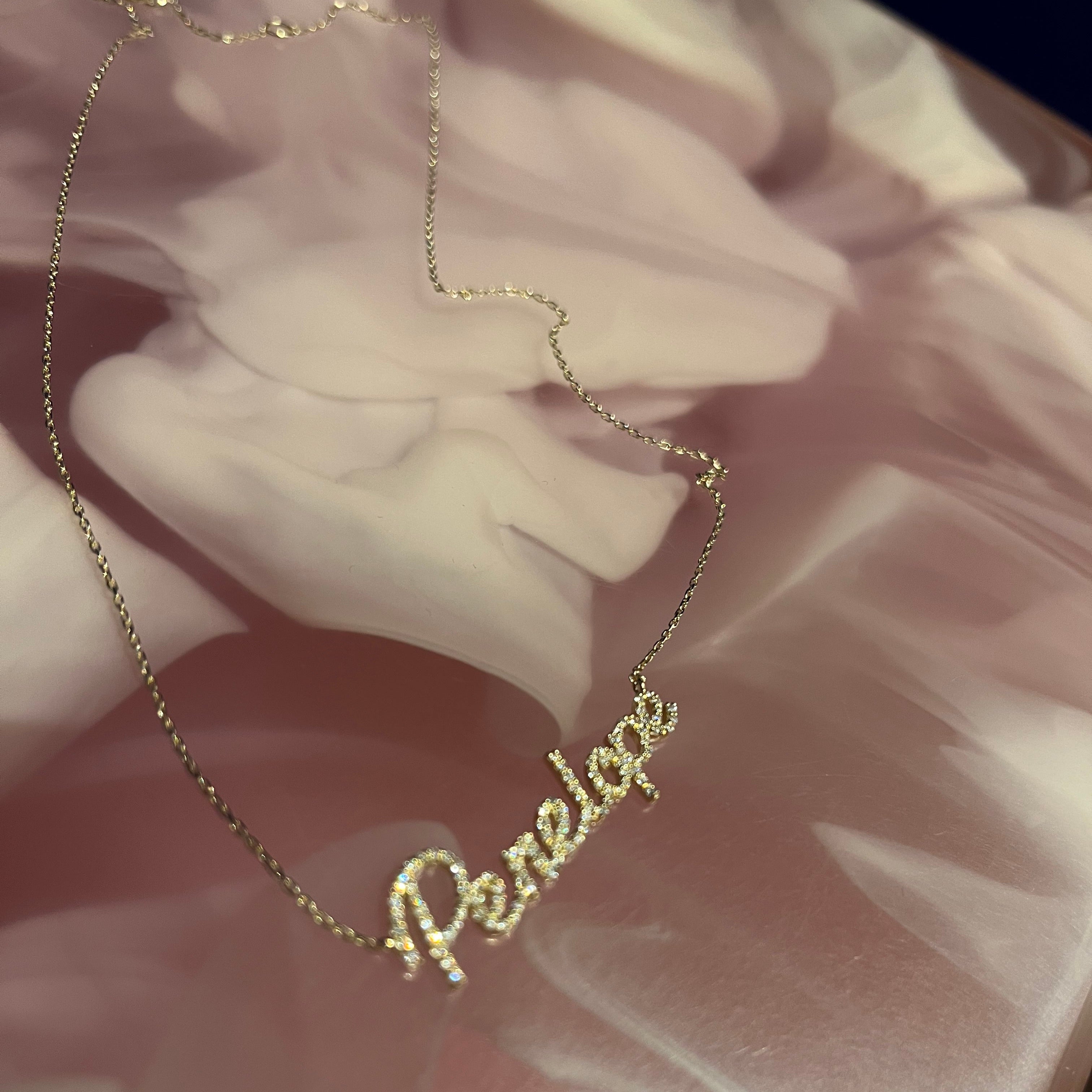 April First Carrie Kette