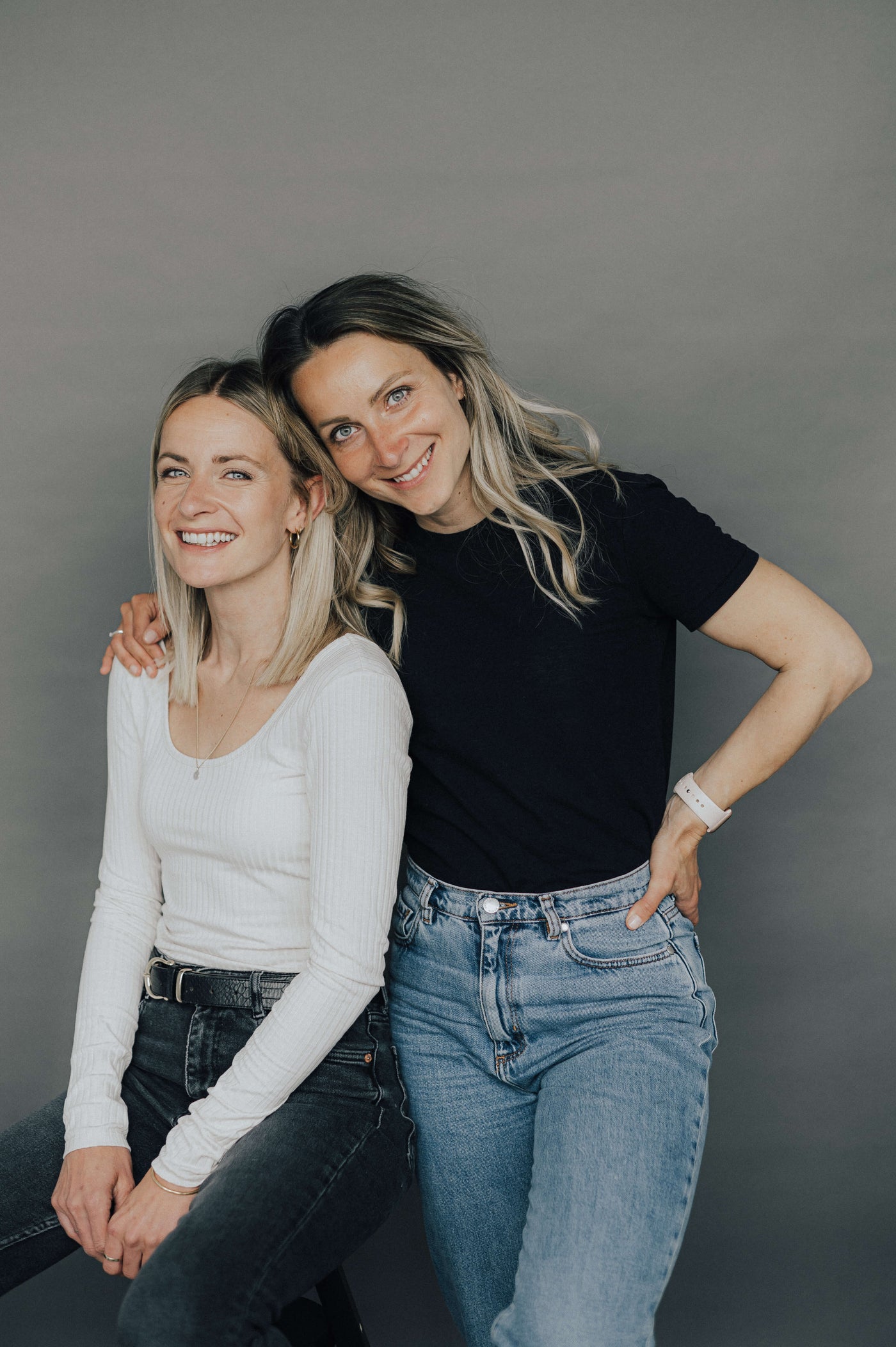 Foto mit Babybox Autorinnen Schwesterherzen Doulas