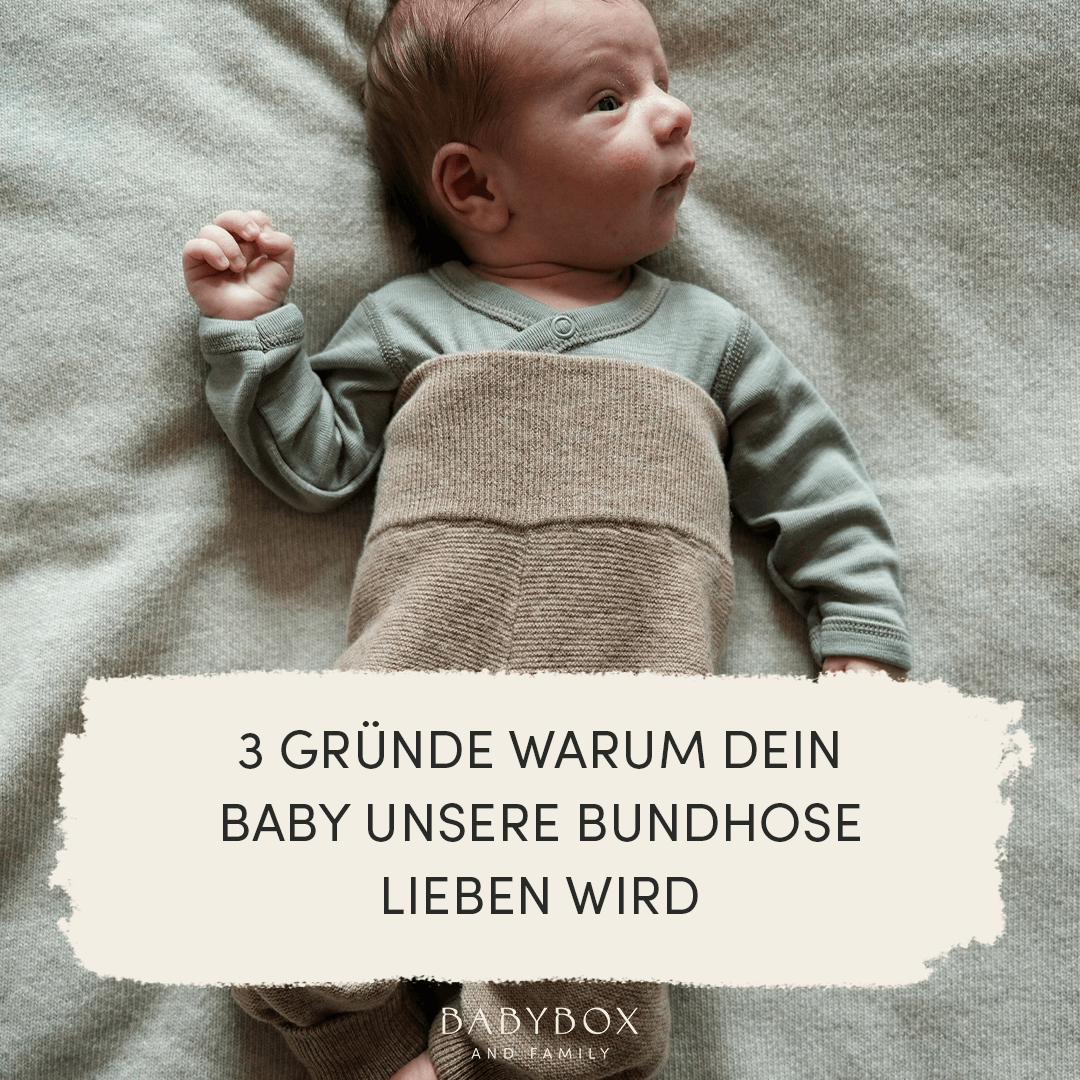 Foto Baby mit Bundhose mit Schriftzug 3 Gründe warum dein Baby unsere Bundhose Lieben wird