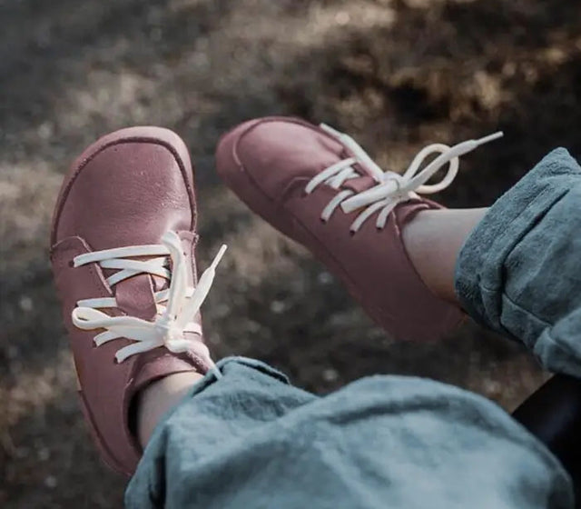 Lieblinge ökologische Lauflernschuhe schadstofffrei Dessertboots für Laufstarter Ansicht mit Naturkautschuksohle #farbe_altrosa