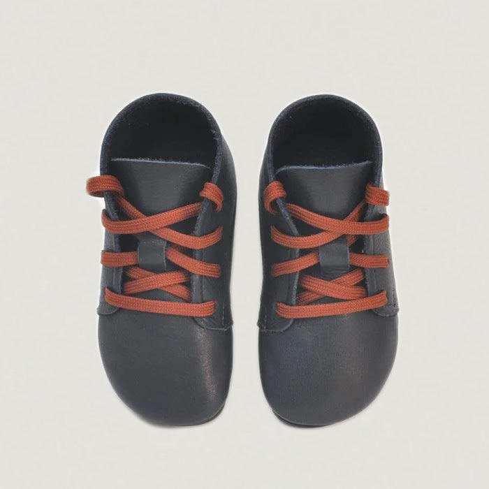 Lieblinge ökologische Lauflernschuhe schadstofffrei Dessertboots für Laufstarter Ansicht mit Naturkautschuksohle #farbe_navy