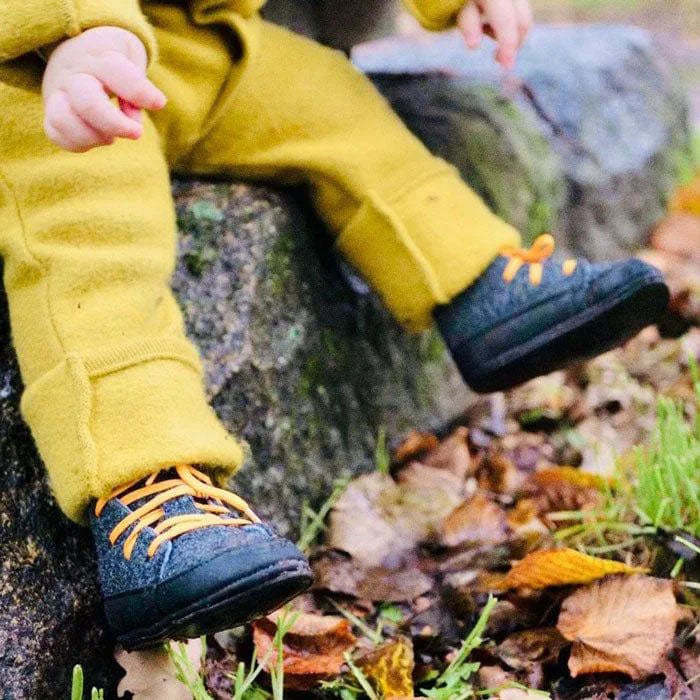 Lieblinge ökologische  Lauflernschuhe schadstofffrei FILZBOOTIES  für Laufstarter #farbe_schwarz