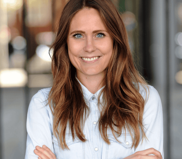 Porträt Babybox Muse Lea Lange