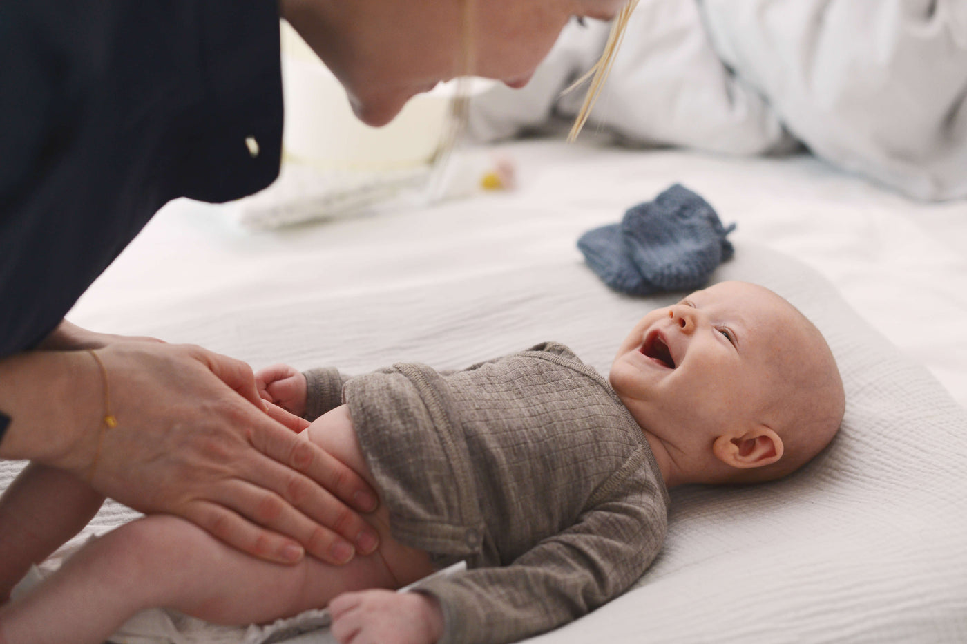 Baby auf dem Wickeltisch