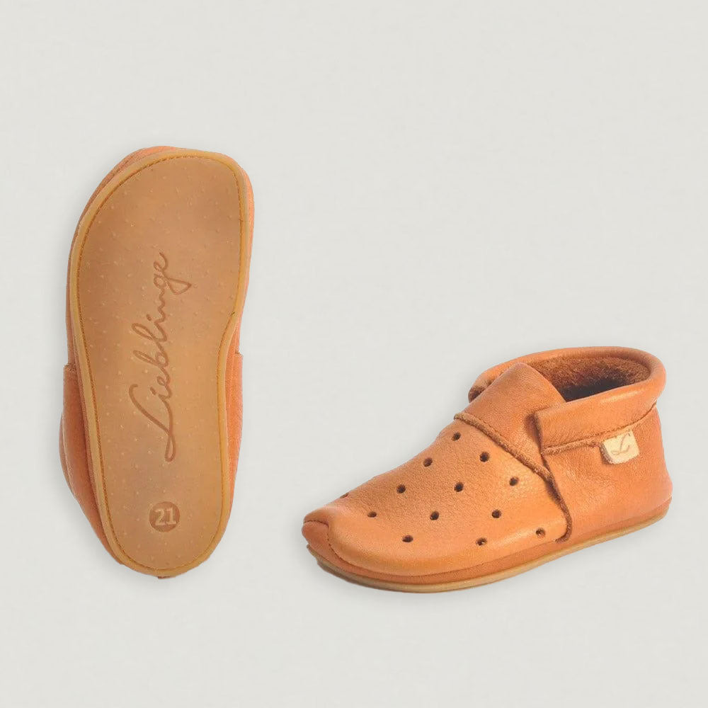 Lieblinge ökologische Lauflernschuhe schadstofffrei für Laufstarter Ansicht mit Naturkautschuksohle #farbe_cognac