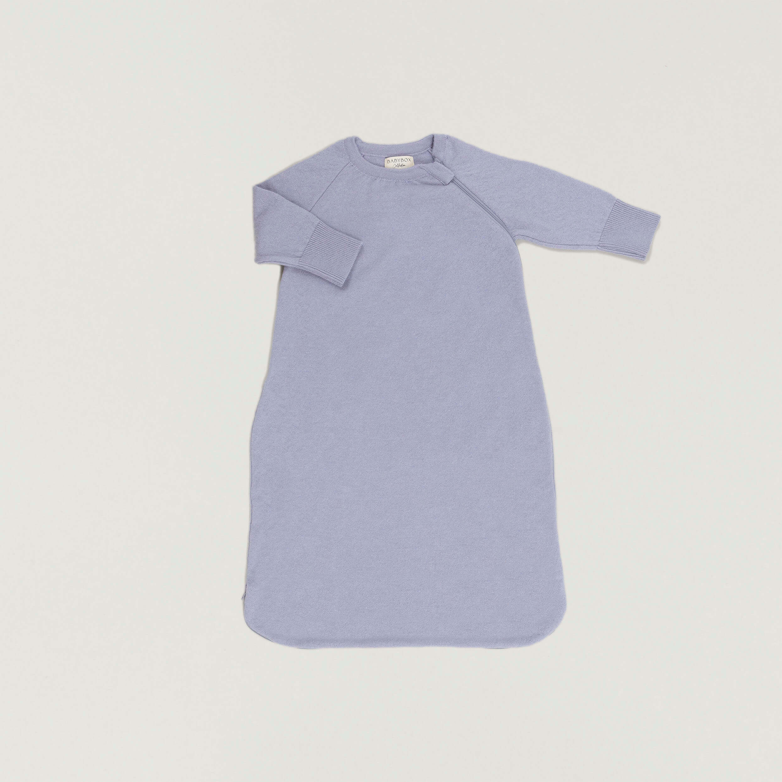 #HIDDENProduktfoto Babyschlafsack aus der Babybox Collection in dusty blue