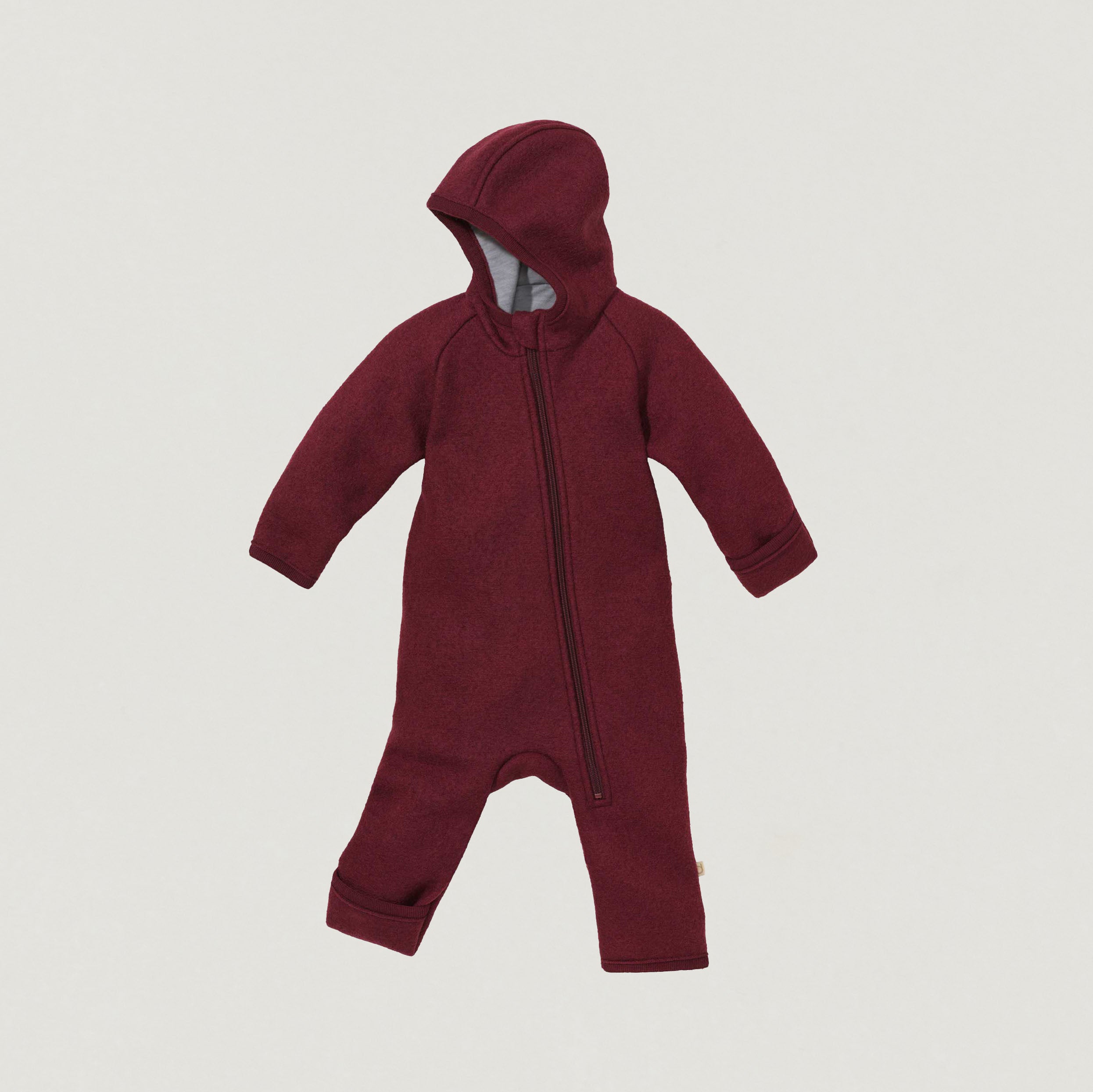 Overall mit Reißverschluss aus Wollwalk von Disana in cassis