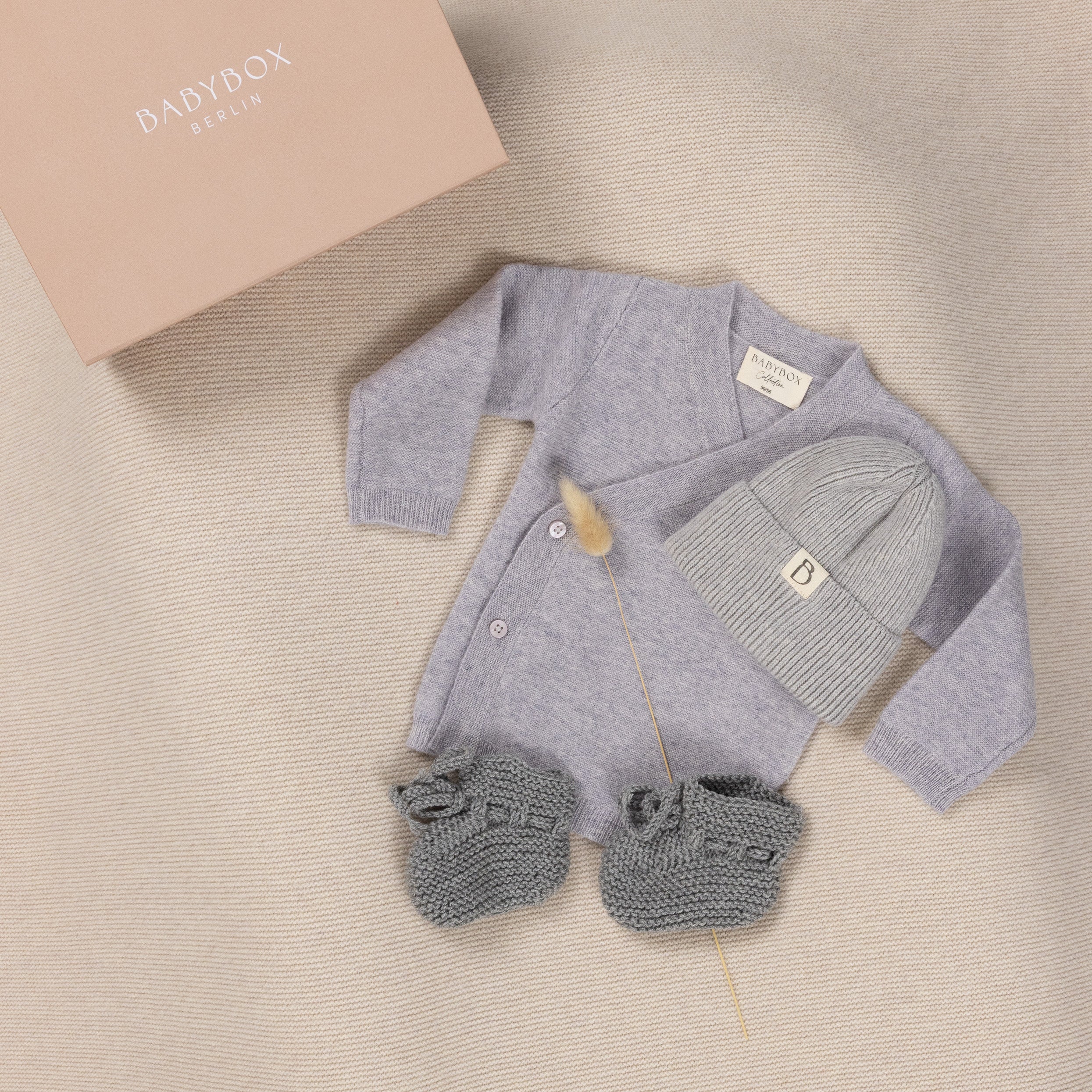 Babybox Geschenkset „Merino Lieblingslook – Grau“