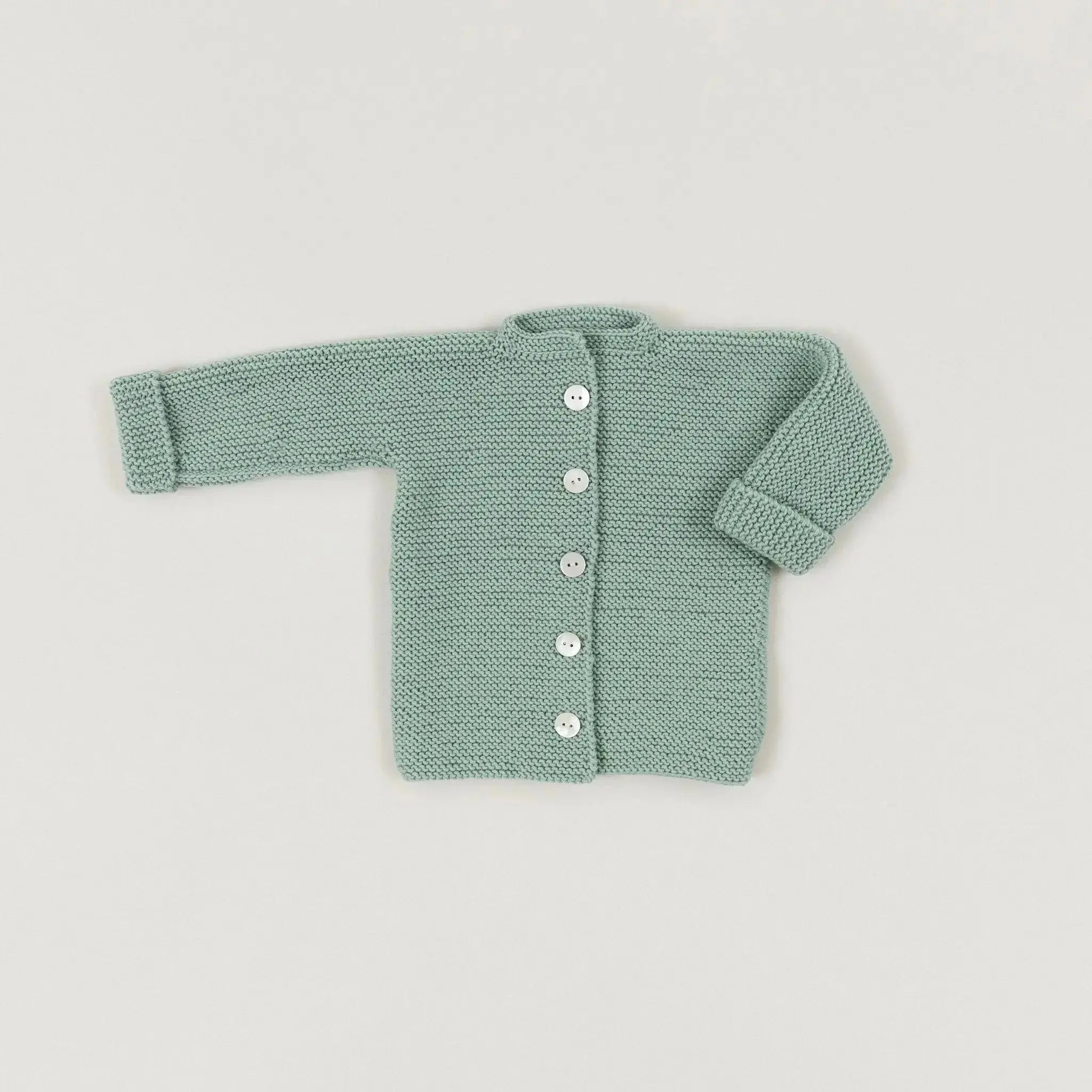 Handgestrickte Strickjacke für Babys BabyBox Collection Handmade #HIDDEN