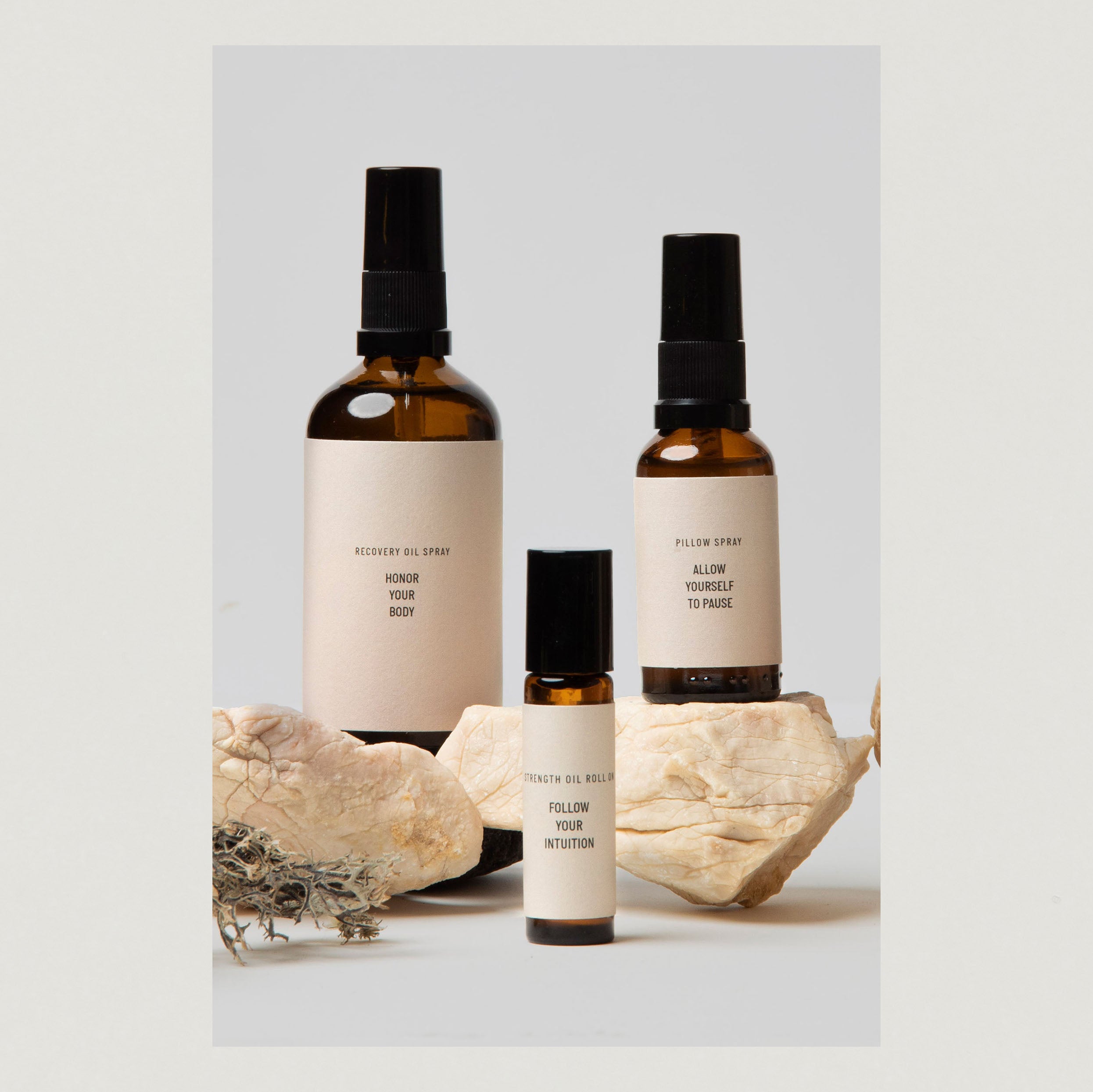 Produktfoto Mama Matters Bestselling Set -Recovery Oil Spray, Strength Roll-On and Pillow Spray