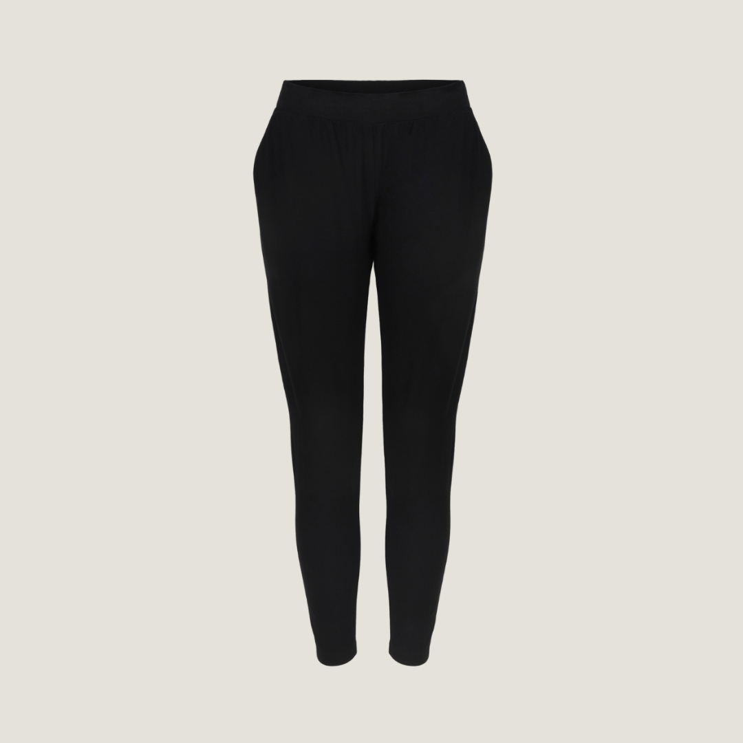 Prodktfoto The Mama Set Relaxed Pants black Vorderansicht
