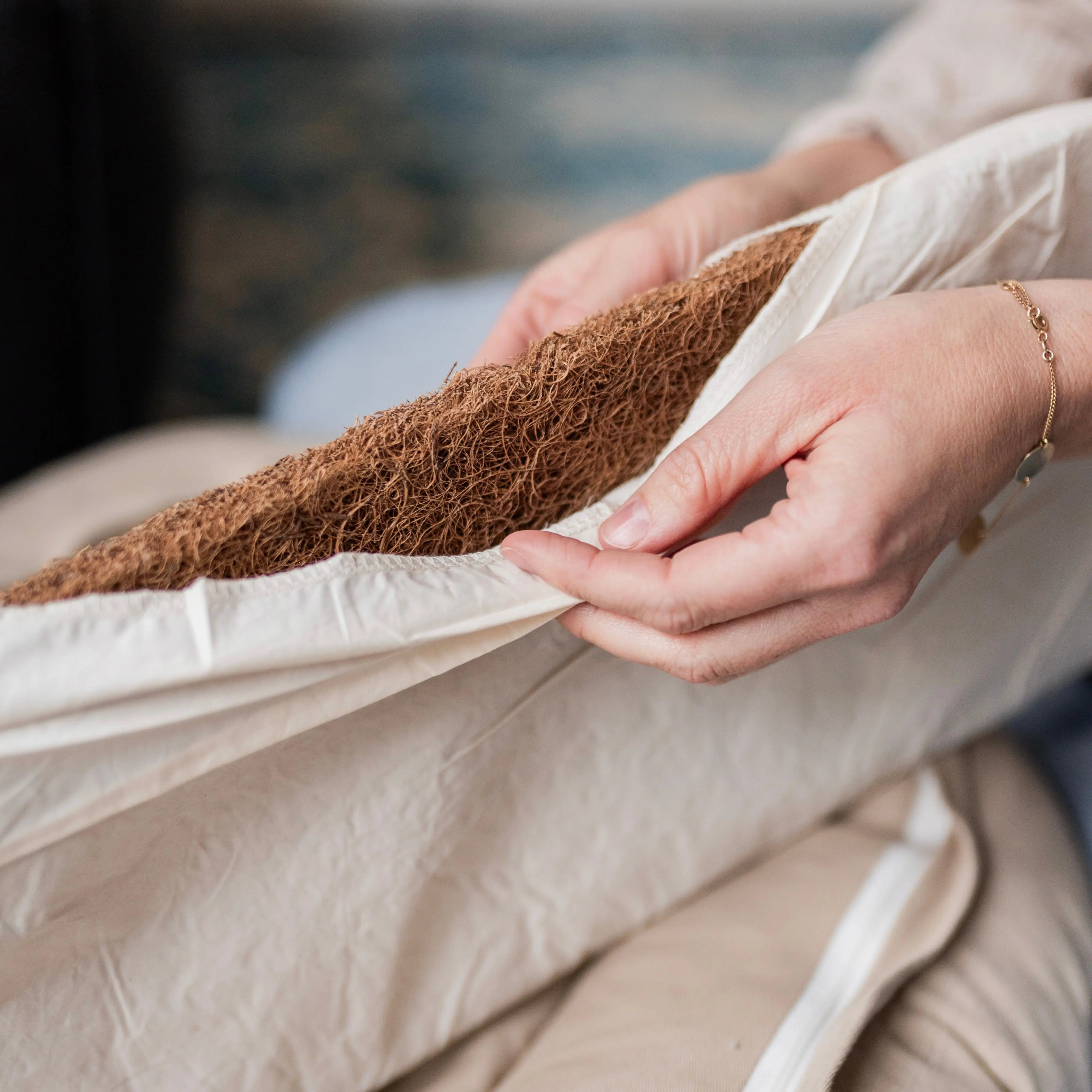 hogi organic Baby Nest 'sand natur' Babybox and Family