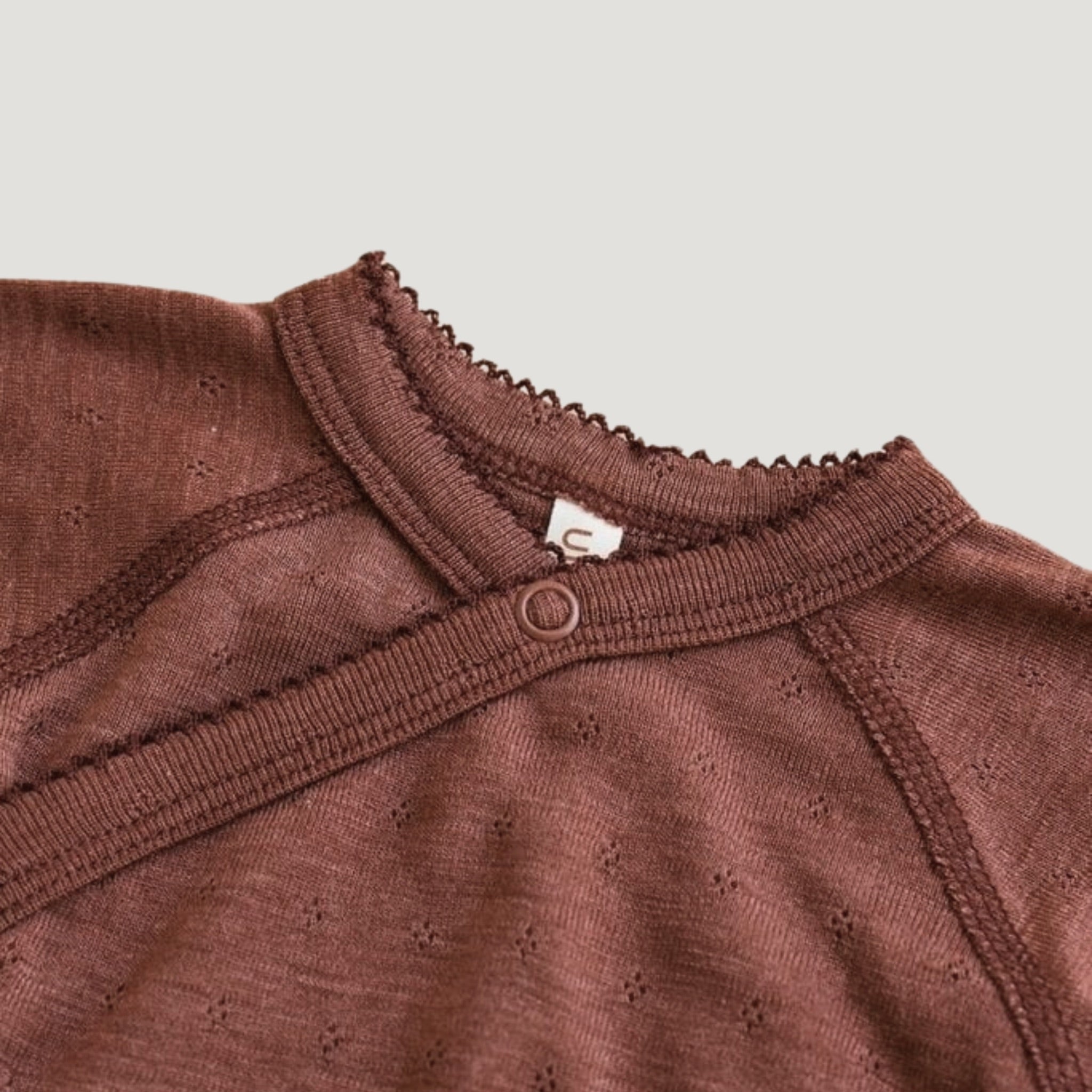 Produktfoto Wickel Cardigan Wolle & Seide Ajour henna-dune Halsausschnitt