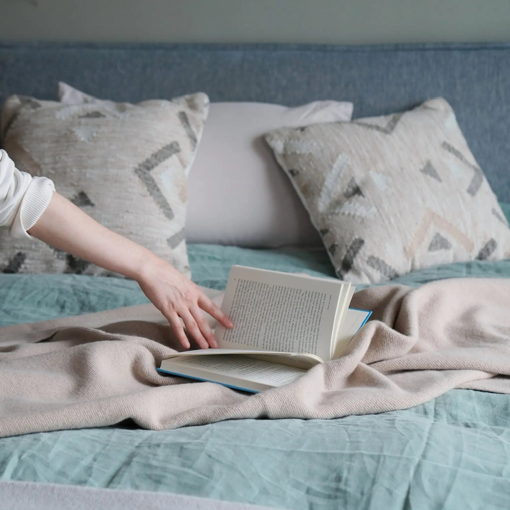 Babybox and Family BabyBox Collection Wochenbettdecke aus Yak & Kaschmir rauchblau-rbbc #farbe_