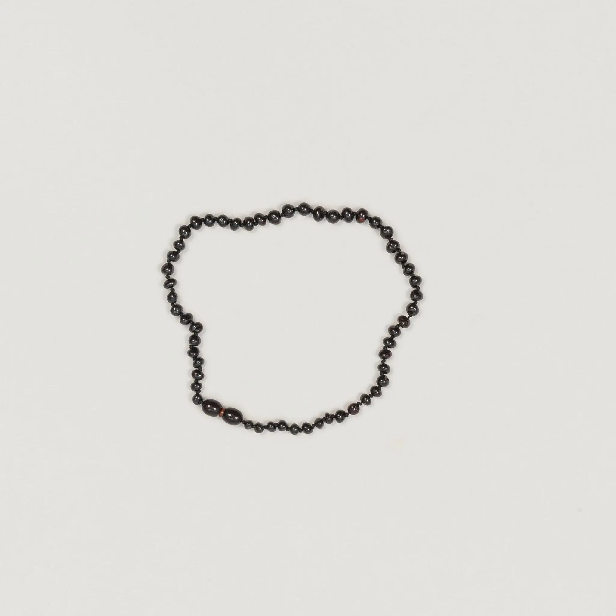 Babybox and Family Milker Baby & Toddler Bernsteinkette black-m 34cm #farbe_black-m #HIDDEN