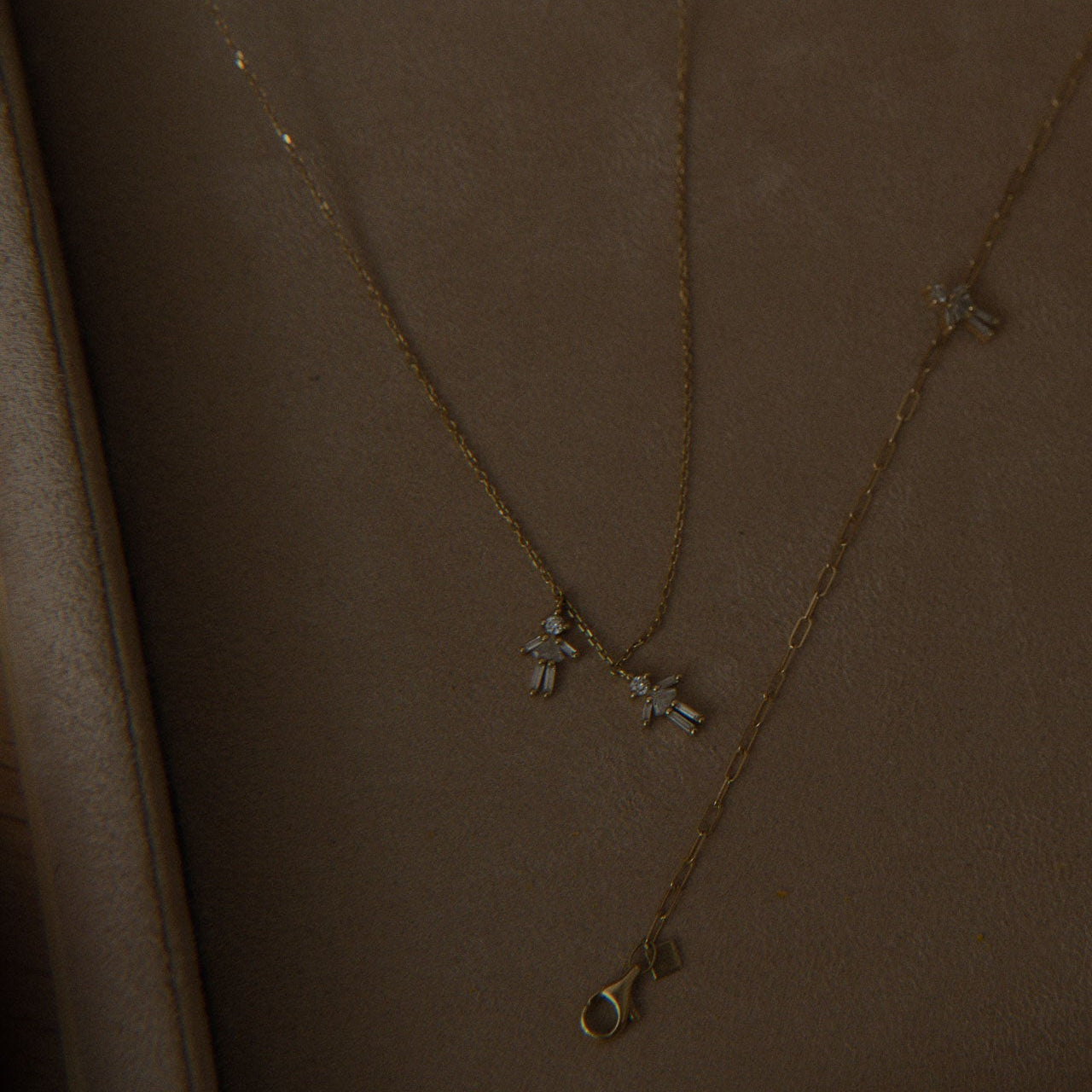 April-First-Berlin-Fine-Jewelry-18K-Gold-2-Little-Ones-Necklace