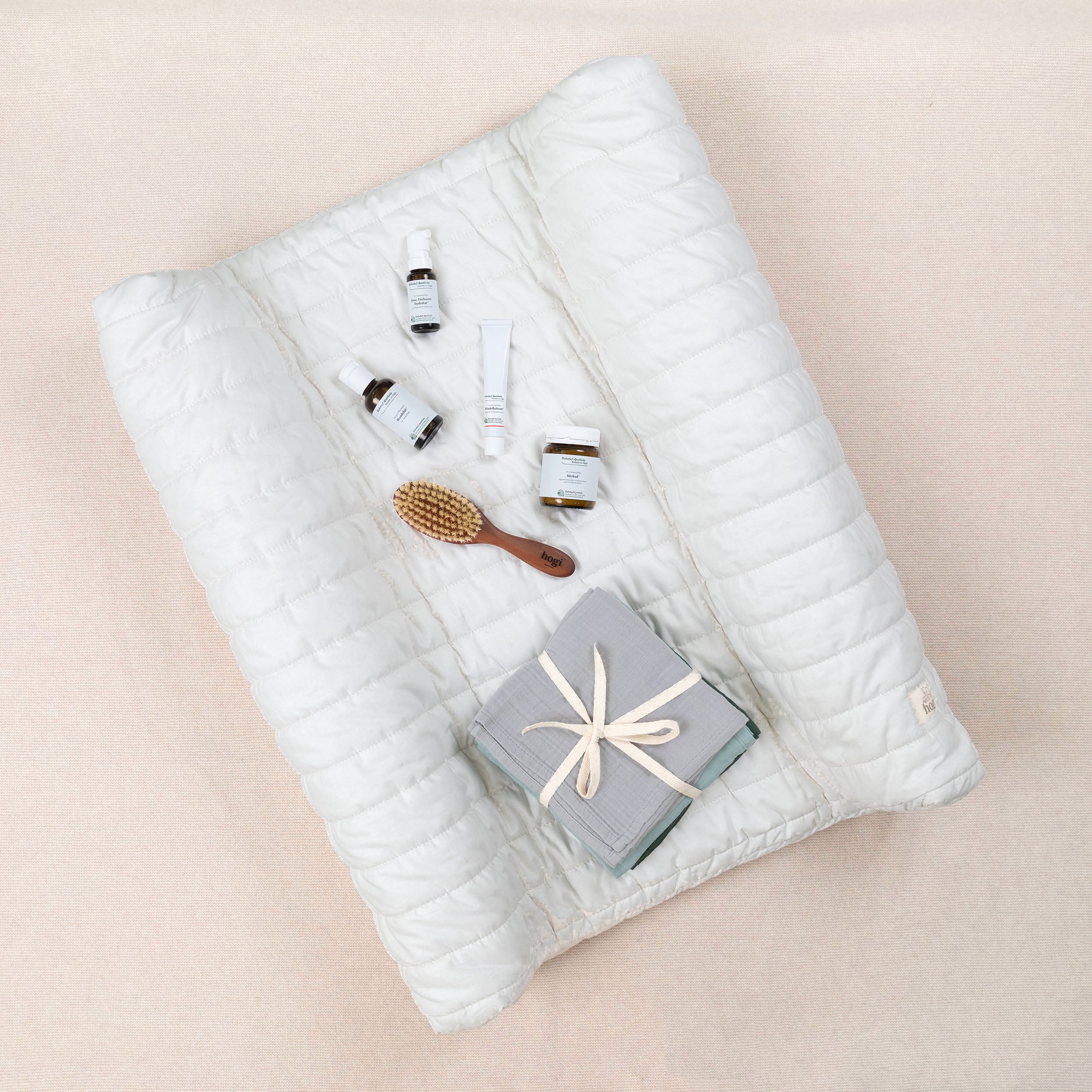 Changing Table Gift Box – Everything for Your Baby & You