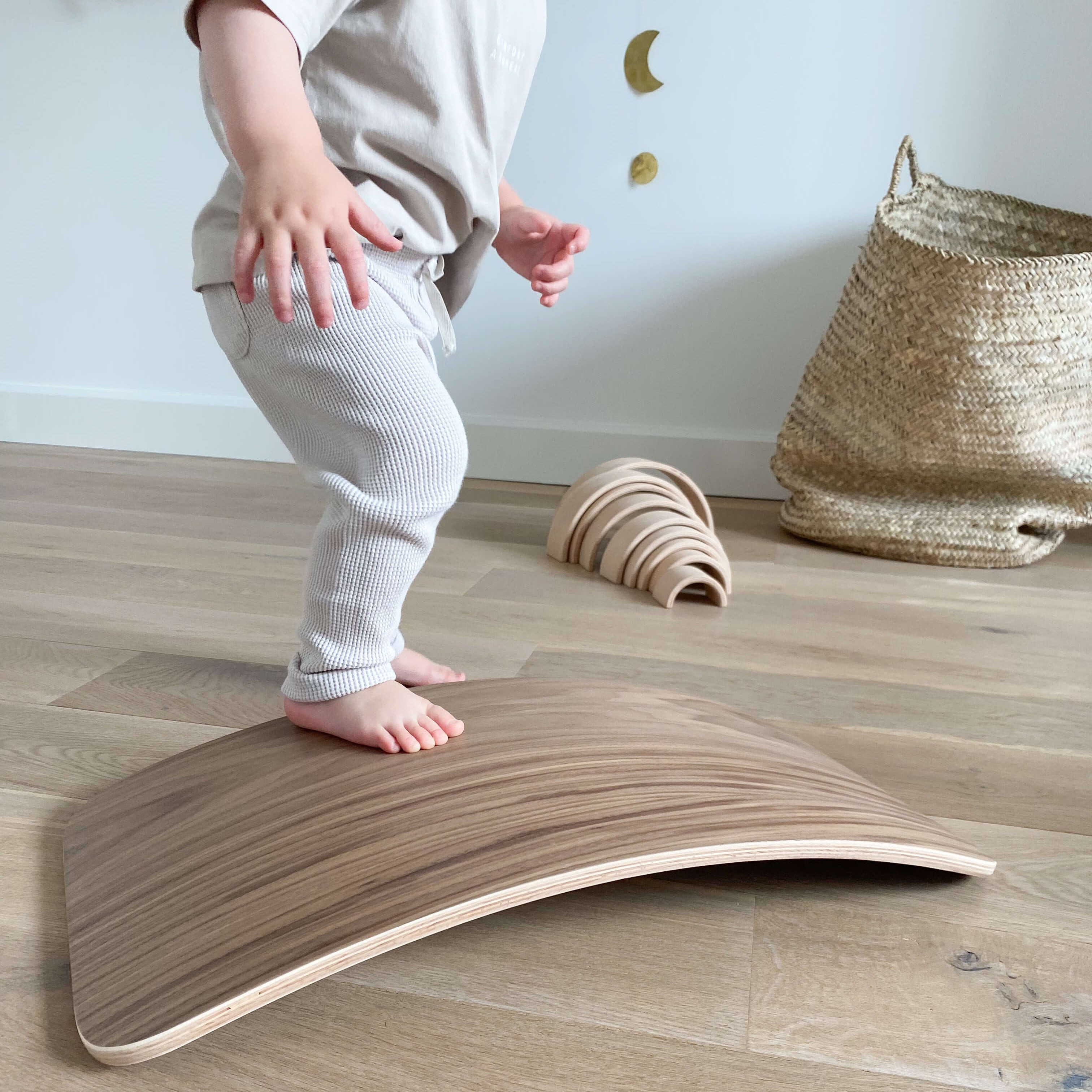 Curve Lab Balance Board mit Kind Walnut