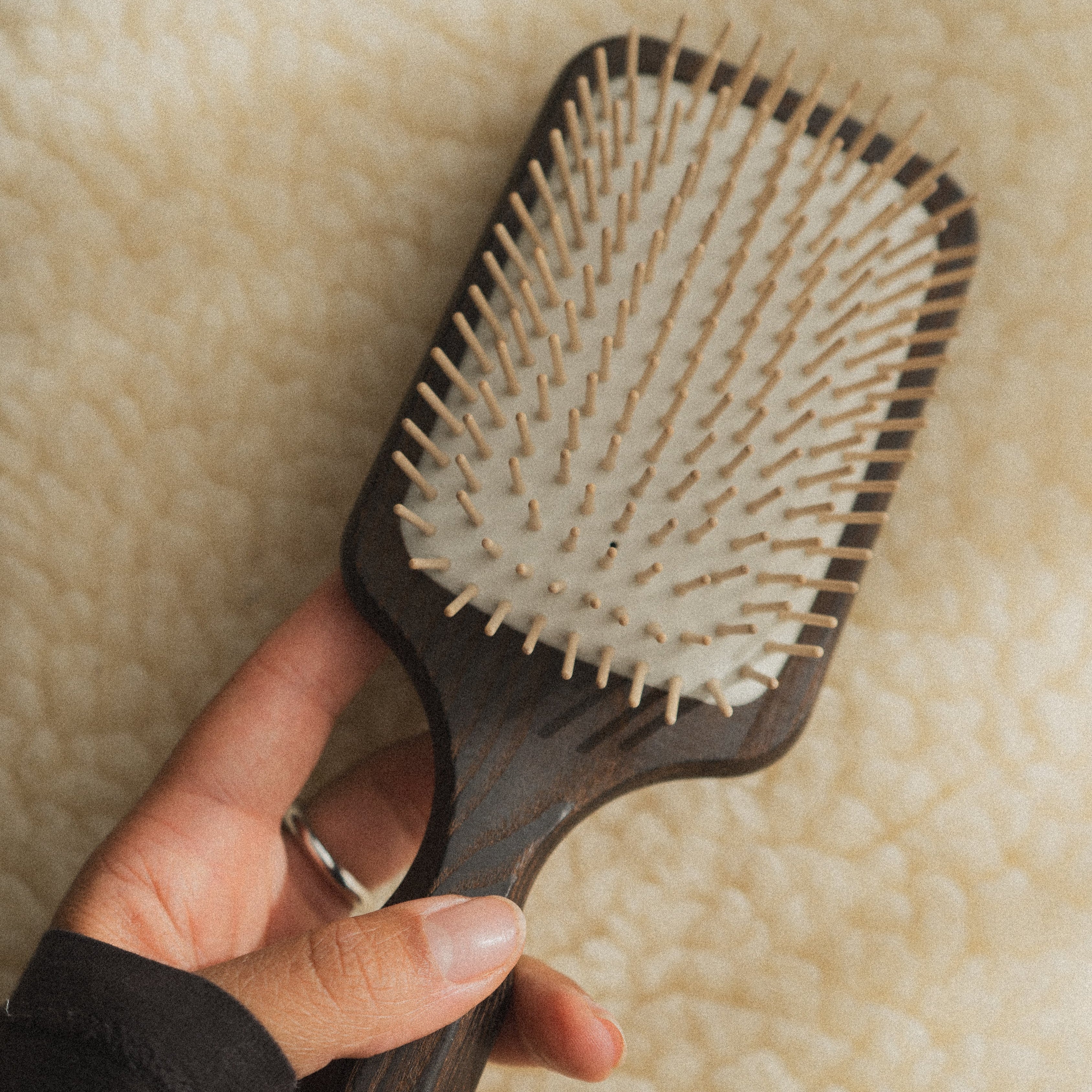 Soft Wood Haarbürste – sanfte Pflege, nachhaltig schön