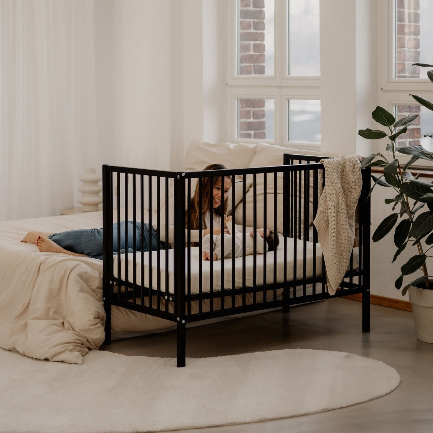 Sämann Beistelltbett schwarz mood