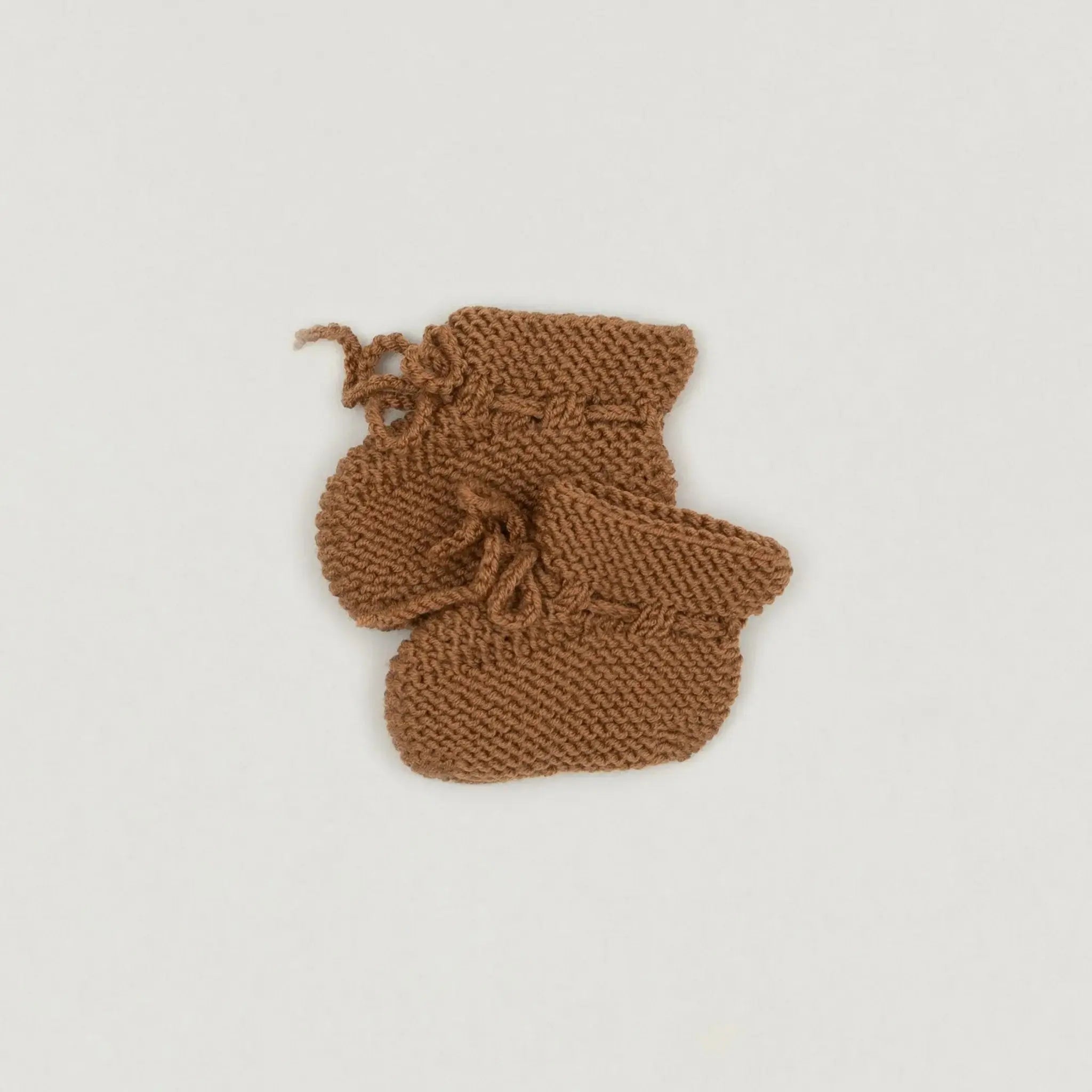 Handgestrickte Baby-Strickschuhe aus Wolle in Auslauffarben