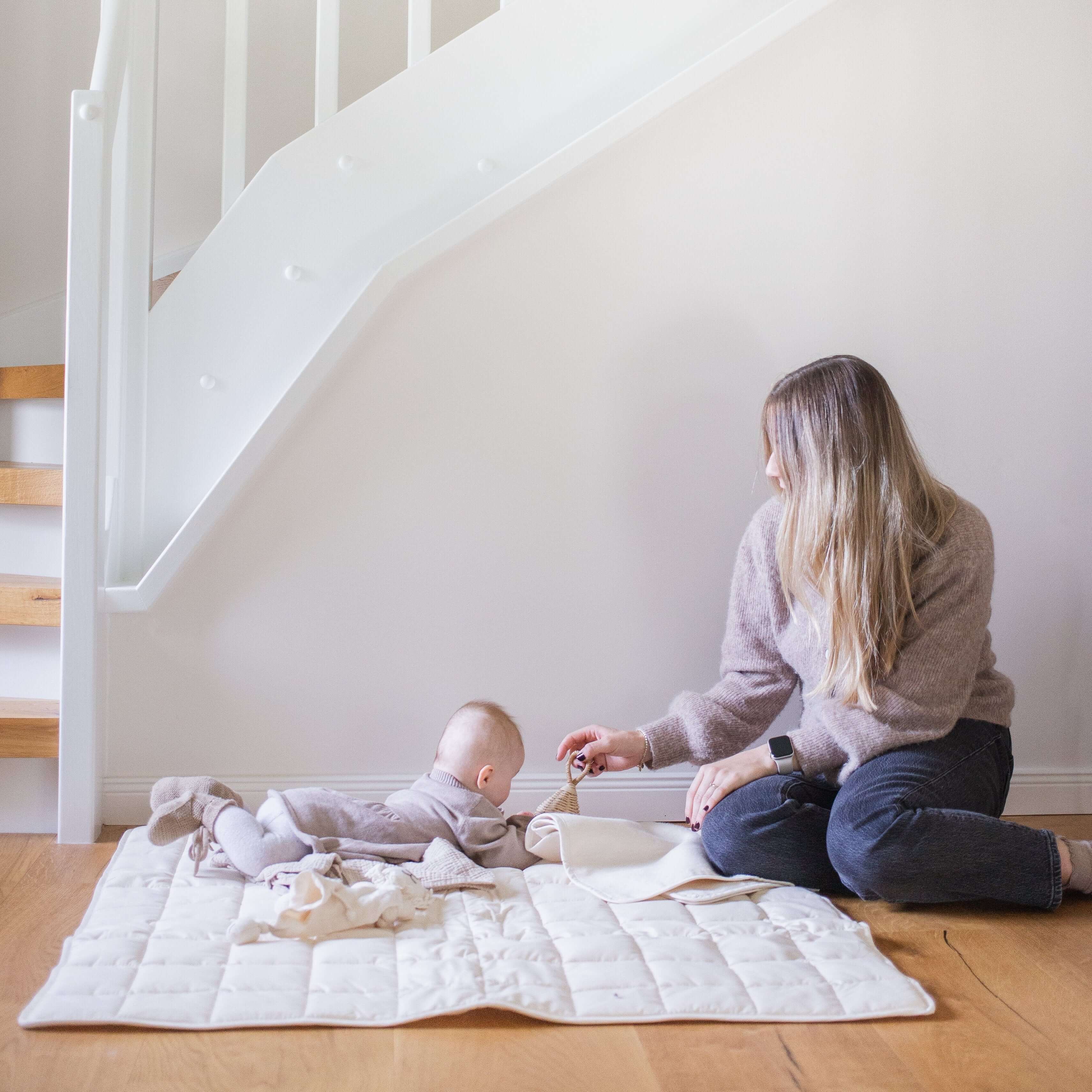 Produktfoto Murmunto Krabbeldecke mit Baby und Mama